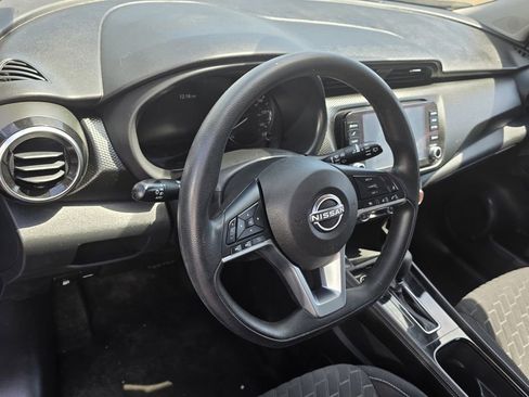 Used 2023 Nissan Kicks SV FWD image 5