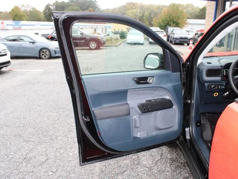 Used 2022 Ford Maverick XL image 18