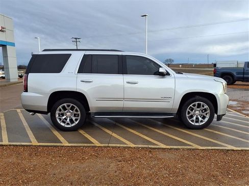 Used 2016 GMC Yukon SLE w/ HD Trailering Package image 29