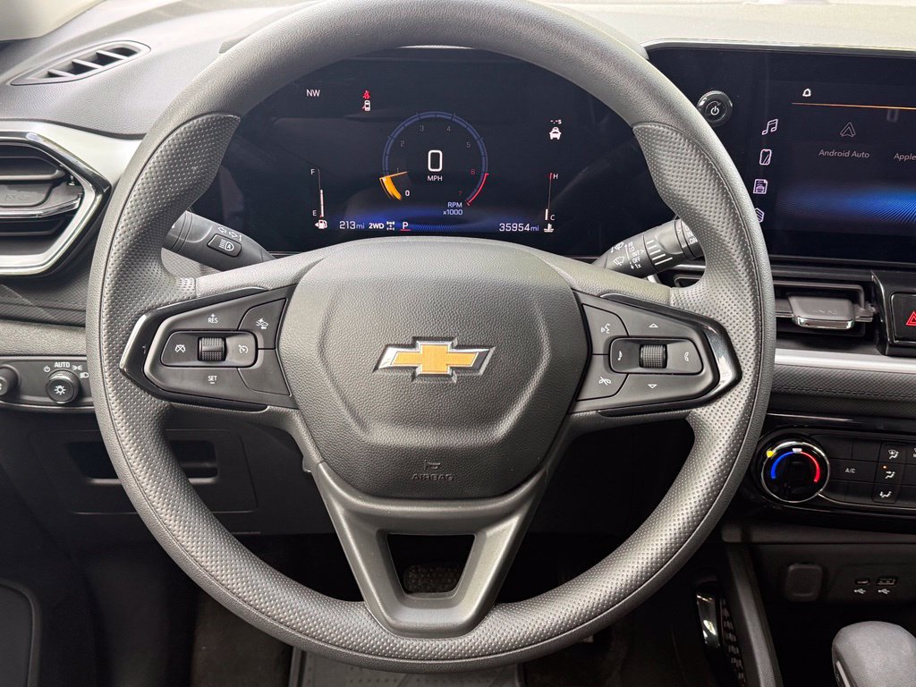 Used 2024 Chevrolet TrailBlazer LT w/ Driver Confidence Package AWD/4WD image 16