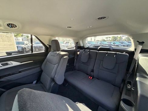 Used 2026 Ford Explorer Active RWD image 23
