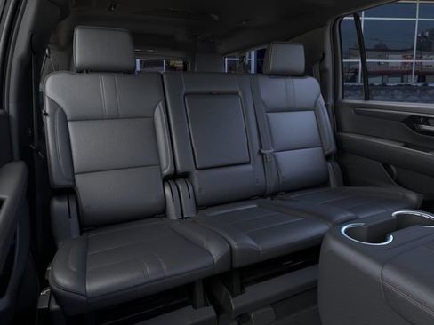 New 2026 Chevrolet Suburban RST w/ Sun And Tow Package AWD/4WD image 19