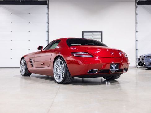 Used 2012 Mercedes-Benz SLS AMG Coupe image 6