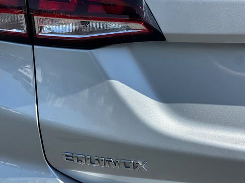 Used 2022 Chevrolet Equinox LS FWD image 27