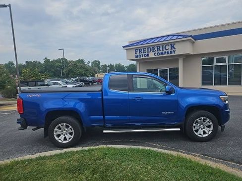 Used 2019 Chevrolet Colorado LT w/ LT Convenience Package AWD/4WD image 3