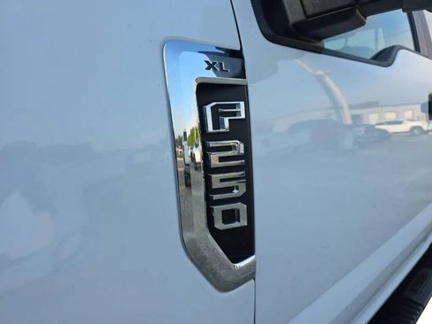 Used 2021 Ford F250 XL w/ Power Equipment Group AWD/4WD image 9