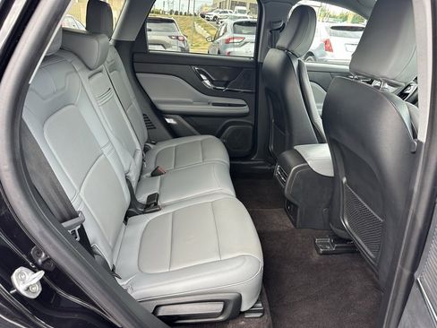 Used 2021 Lincoln Corsair AWD w/ Premium Package image 19