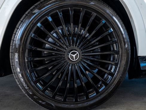 Used 2021 Mercedes-Benz Maybach GLS 600 Maybach GLS 600 image 10