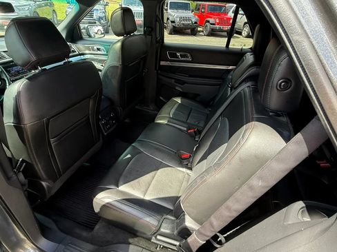 Used 2016 Ford Explorer Sport w/ Equipment Group 401A AWD/4WD image 28