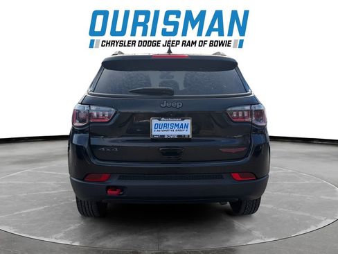 Used 2022 Jeep Compass Trailhawk image 5