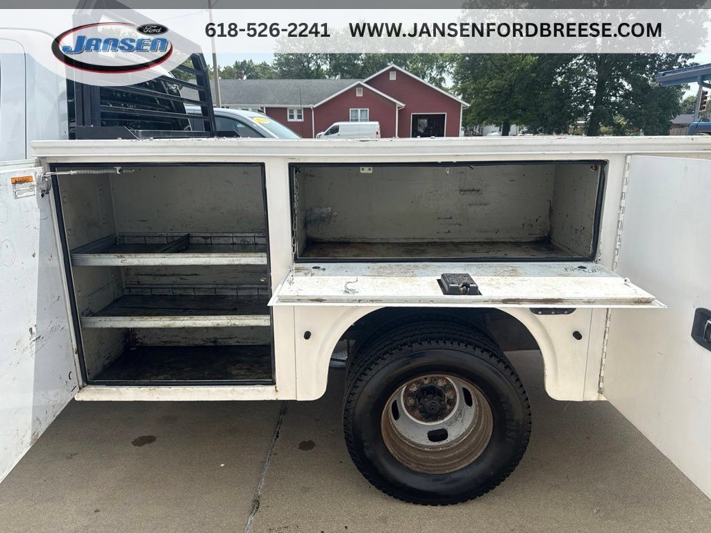 Used 2017 Ford F350 XL w/ Power Equipment Group AWD/4WD image 8
