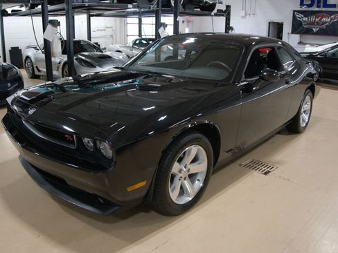 Used 2009 Dodge Challenger R/T image 1