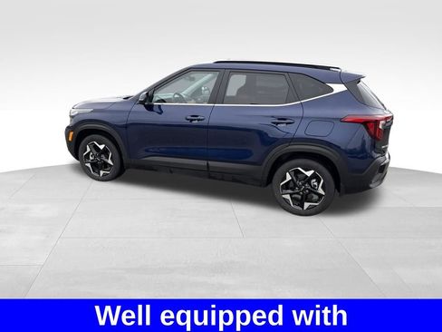 Used 2024 Kia Seltos EX AWD/4WD image 3