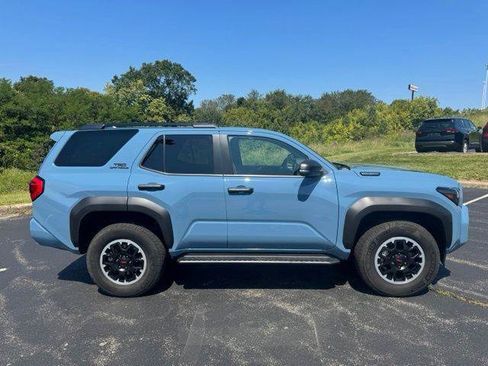 Certified 2025 Toyota 4Runner TRD Off-Road AWD/4WD image 2