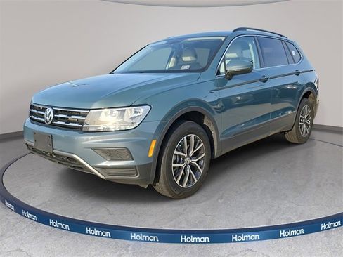 Used 2019 Volkswagen Tiguan SE w/ Panoramic Sunroof Package image 1
