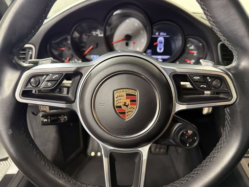 Certified 2019 Porsche 911 Carrera 4S AWD/4WD image 13