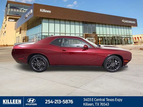 Used 2021 Dodge Challenger GT w/ Plus Package image 9