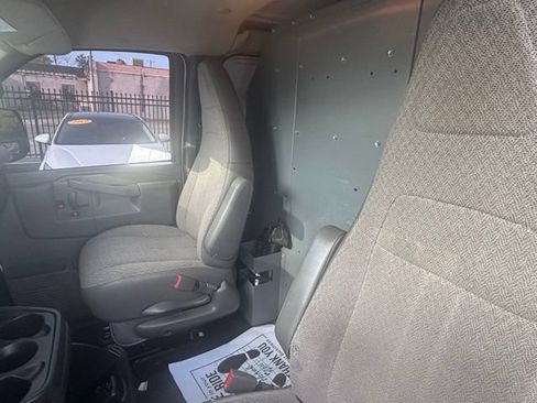 Used 2021 Chevrolet Express 2500 RWD image 23
