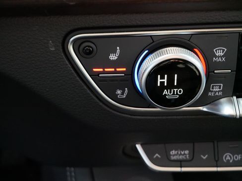 Used 2023 Audi Q5 2.0T Premium Plus w/ Premium Plus Package image 28