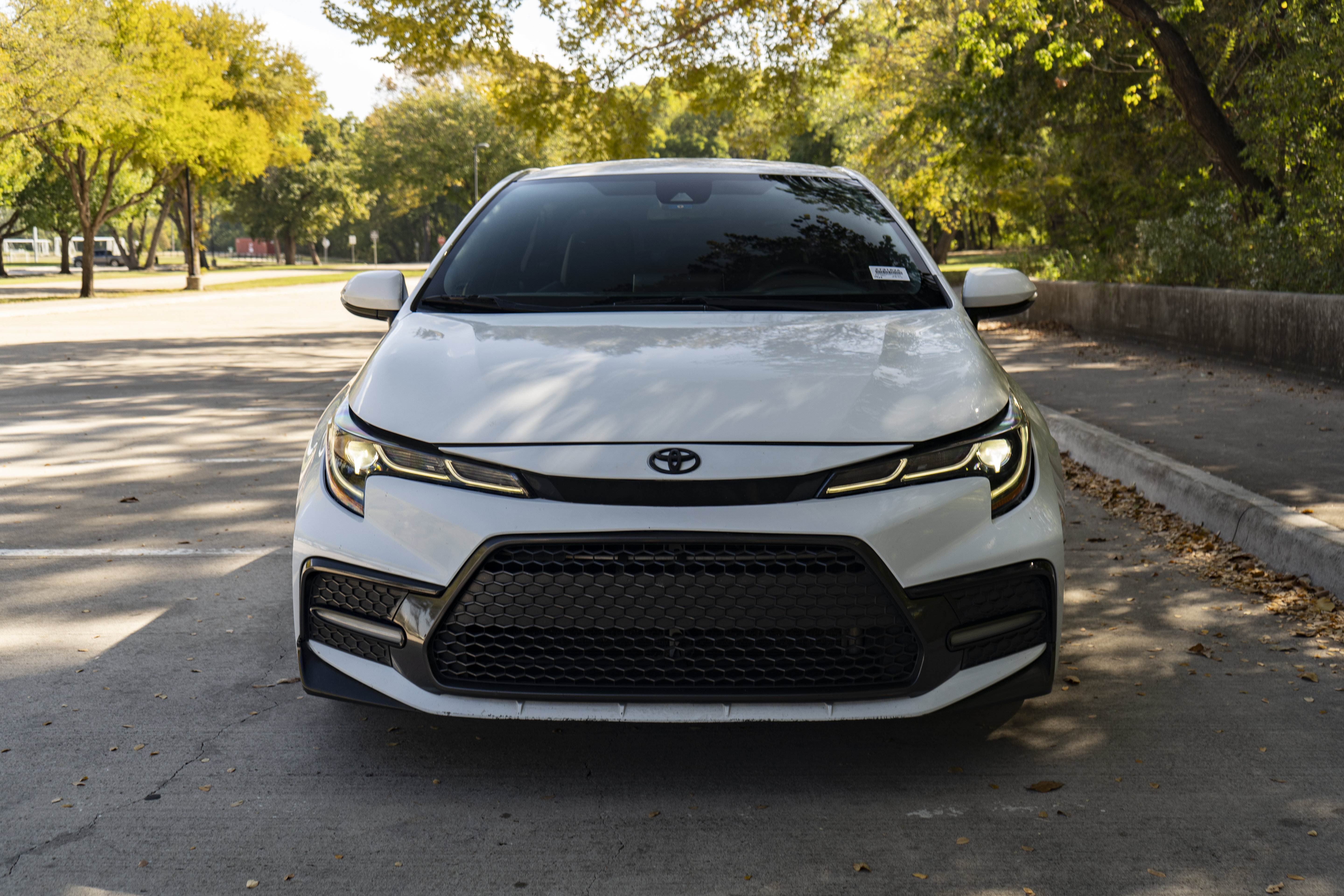 Used 2021 Toyota Corolla SE w/ Carpet Mat Package (TMS) FWD image 3