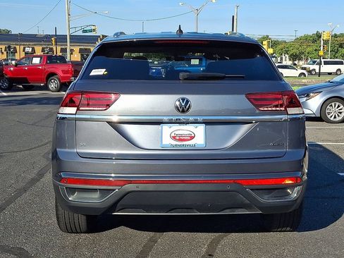 Used 2023 Volkswagen Atlas Cross Sport SE AWD/4WD image 5