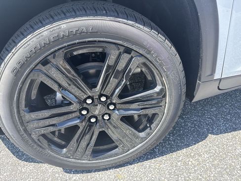 New 2026 GMC Acadia Elevation w/ Black Edition AWD/4WD image 10