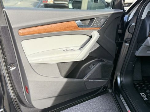 Used 2023 Audi Q5 2.0T Premium Plus w/ Premium Plus Package image 16