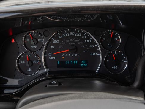 New 2026 GMC Savana 2500 w/ Driver Convenience Package image 12