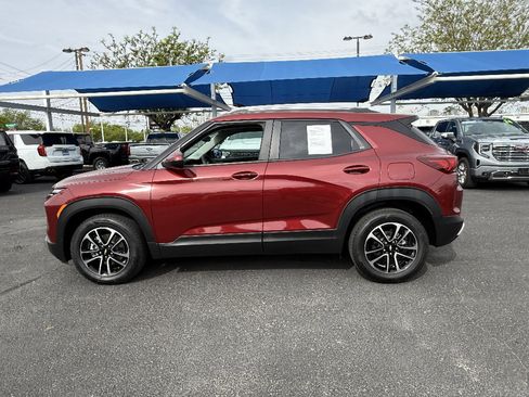 Used 2025 Chevrolet TrailBlazer LT image 8