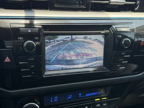 Used 2015 Toyota Corolla S FWD image 18