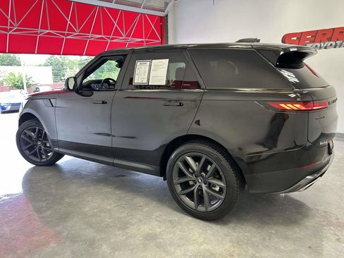 Used 2024 Land Rover Range Rover Sport SE AWD/4WD image 6