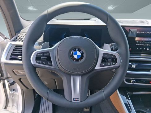Used 2026 BMW X5 xDrive40i w/ M Sport Package image 15