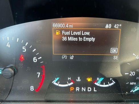 Used 2021 Ford Escape SE image 12