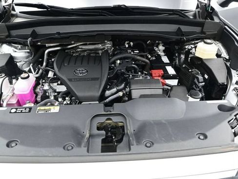 Used 2024 Toyota Grand Highlander FWD image 18