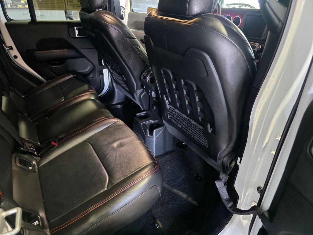 Used 2023 Jeep Gladiator Rubicon w/ LED Lighting Group AWD/4WD image 20