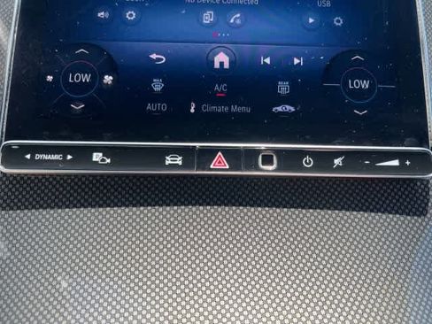 Used 2026 Mercedes-Benz GLC 300 image 29