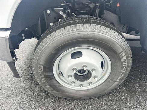 New 2026 Ford F350 XLT w/ XLT Premium Package image 16