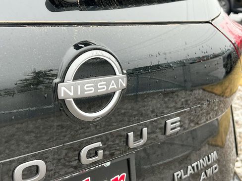 New 2026 Nissan Rogue Platinum w/ Platinum Premium Package AWD/4WD image 32