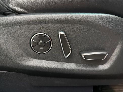 Used 2016 Ford Explorer Limited w/ Equipment Group 301A FWD image 35