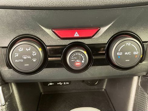 Used 2024 Subaru Forester Premium image 21