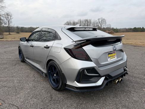 Used 2018 Honda Civic EX image 3