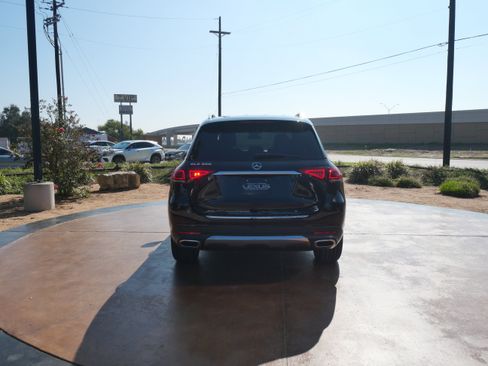 Used 2021 Mercedes-Benz GLE 350 image 3