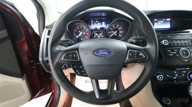 Used 2015 Ford Focus SE FWD image 17