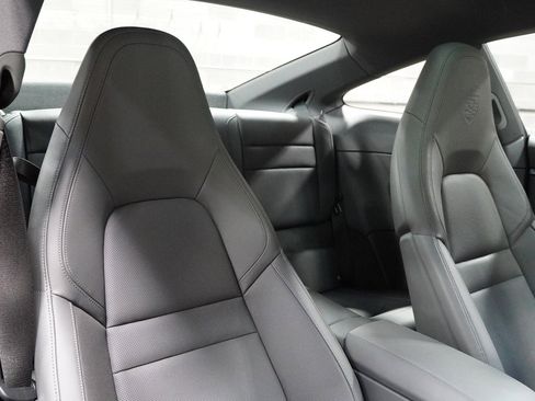 Used 2020 Porsche 911 Carrera w/ Premium Package image 26