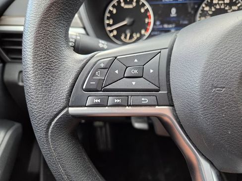 Used 2024 Nissan Altima 2.5 SV FWD image 27