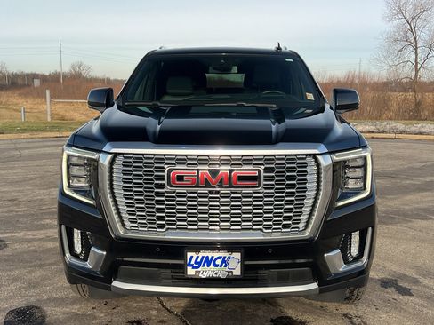 Used 2023 GMC Yukon XL Denali image 7