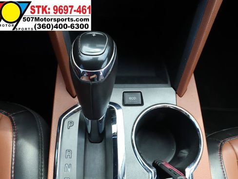 Used 2017 Chevrolet Equinox Premier w/ Enhanced Convenience Package AWD/4WD image 20