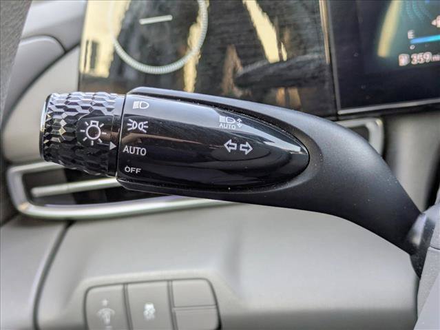 Used 2024 Hyundai Elantra SEL FWD image 7