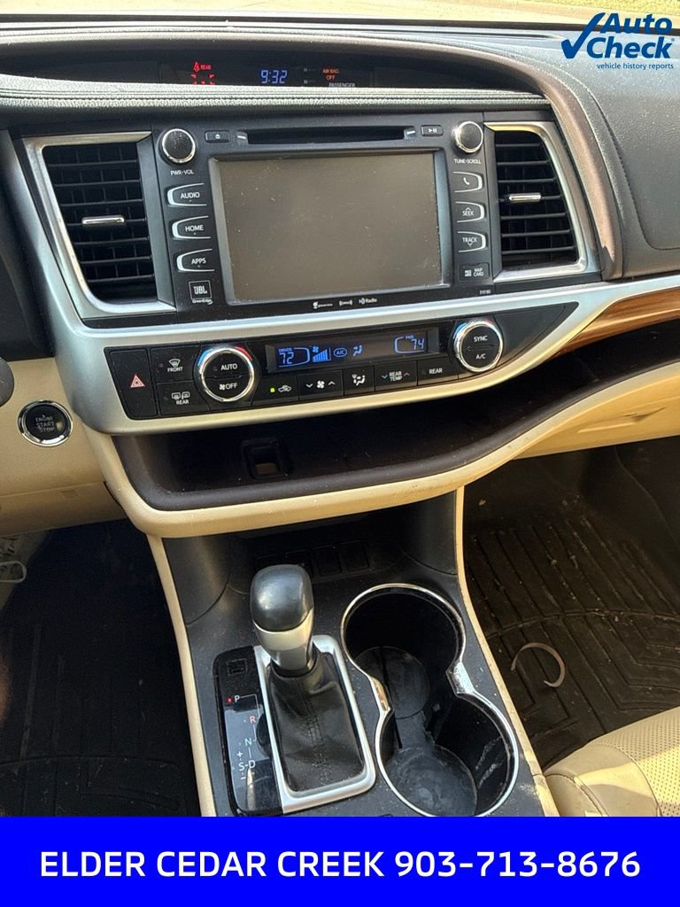 Used 2017 Toyota Highlander Limited FWD image 26