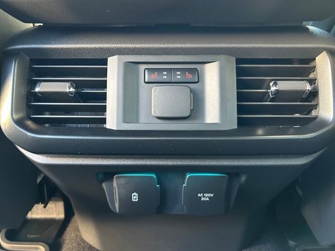 Used 2025 Ford F150 Raptor image 37